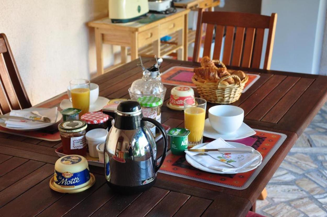 La Petite Tuilerie Hotel Villefranche-sur-Cher Luaran gambar